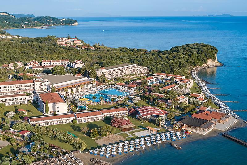 Roda Beach Resort & Spa Grécko